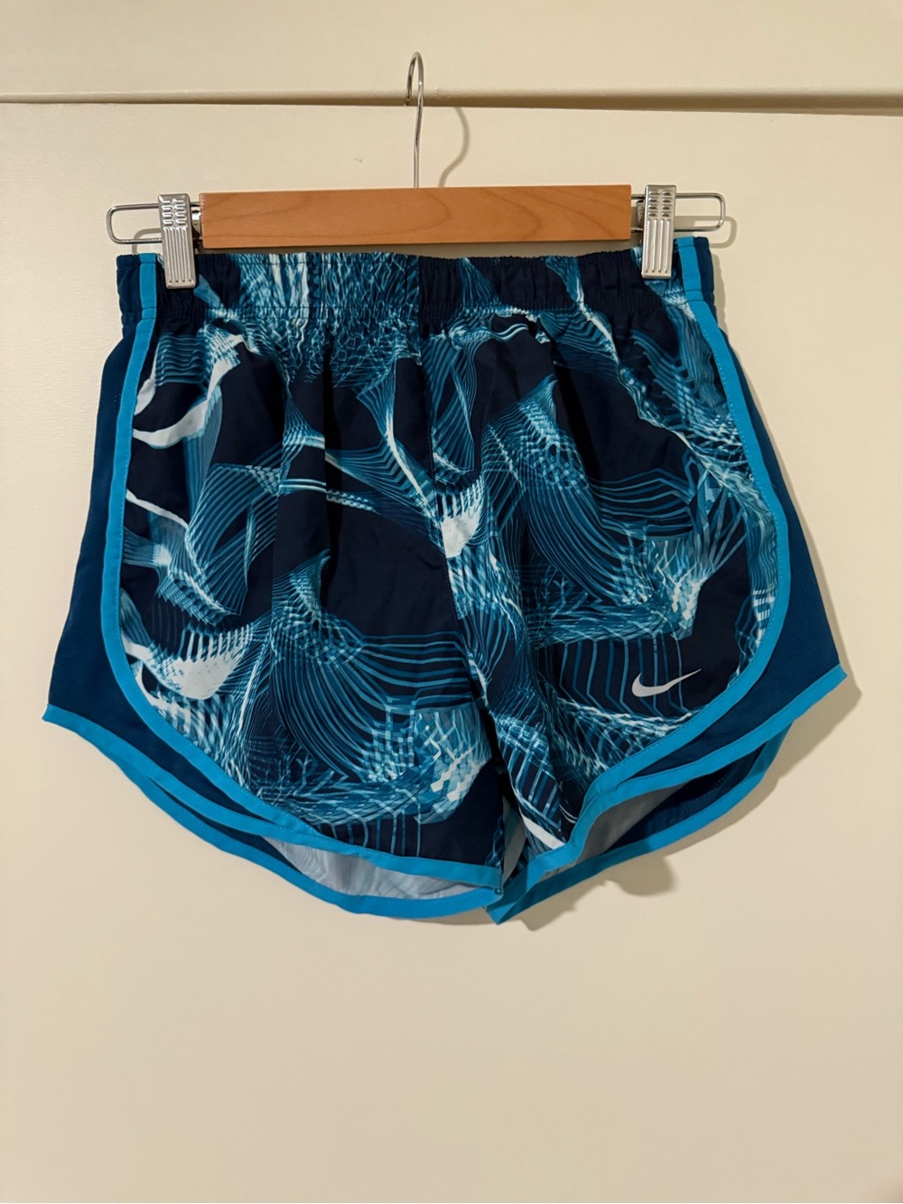 Nike Dri Fit Women's Blue Patterned Running Shorts